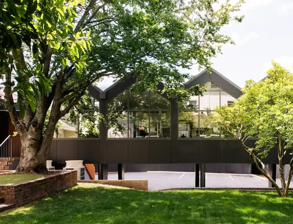 Dr Daniel Tan & Associates