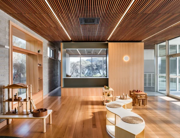 Lady Gowrie Midway Point